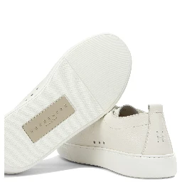 Sneakers & Slip-On