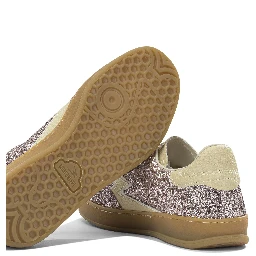Sneakers & Slip-On