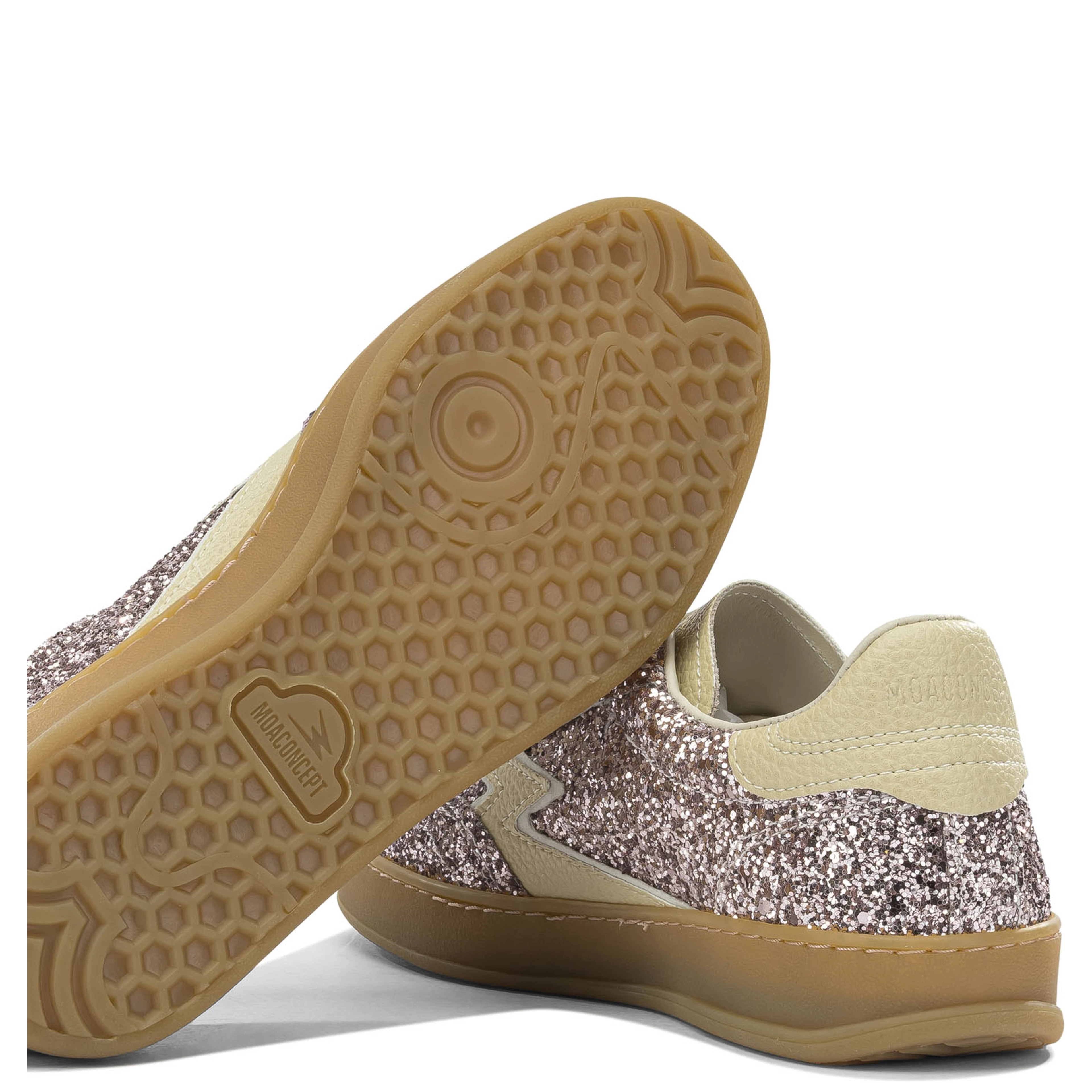 Sneakers & Slip-On