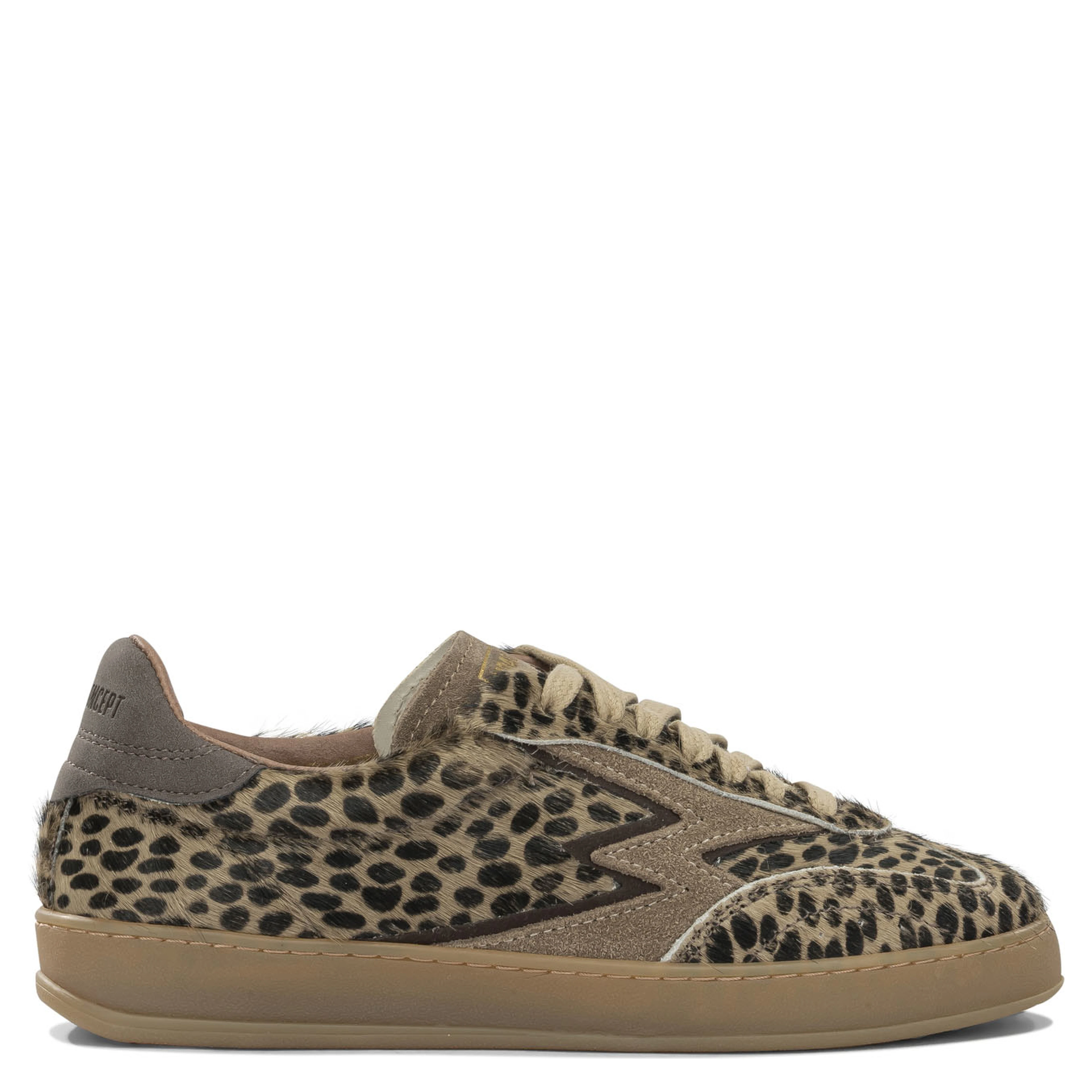 Sneakers & Slip-On