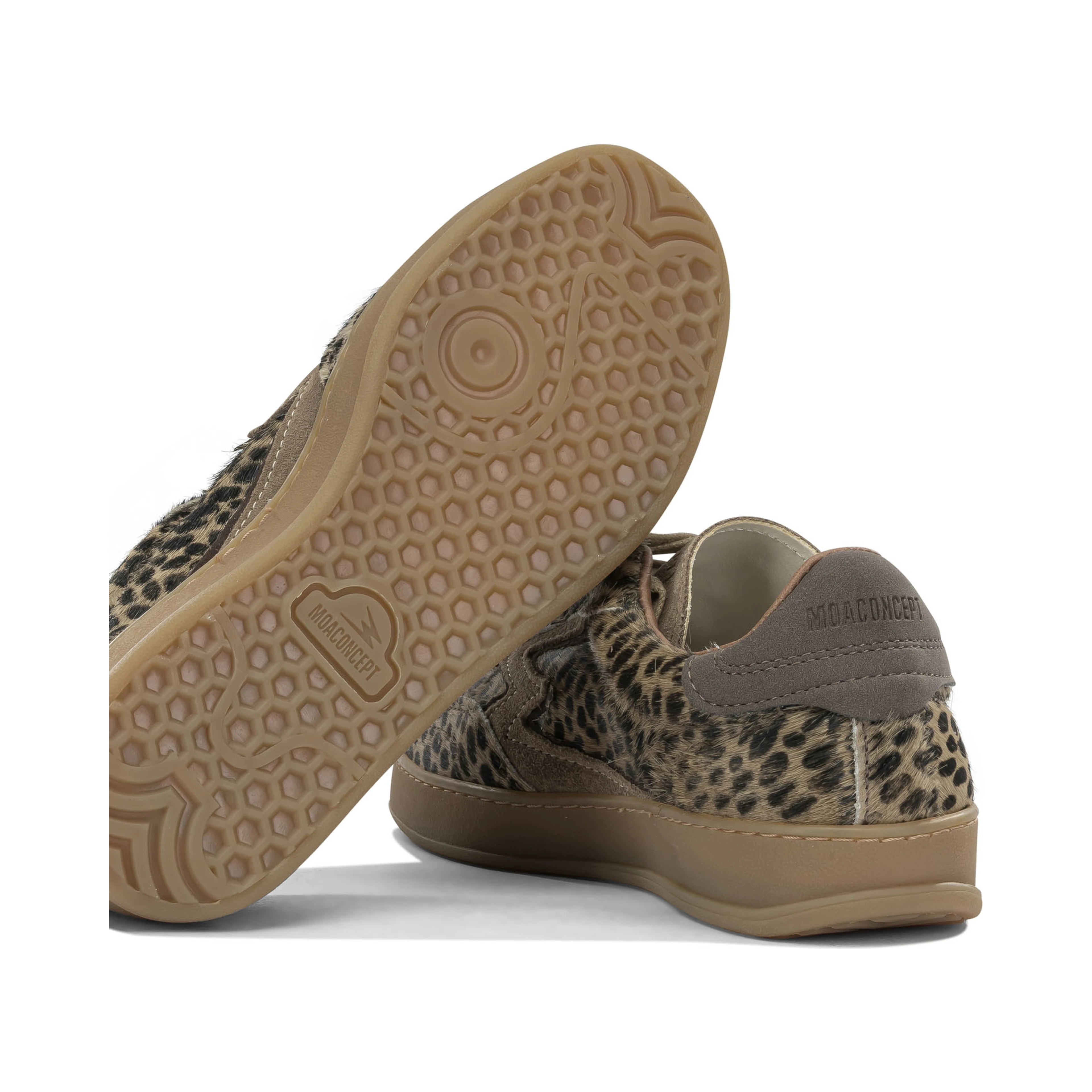 Sneakers & Slip-On