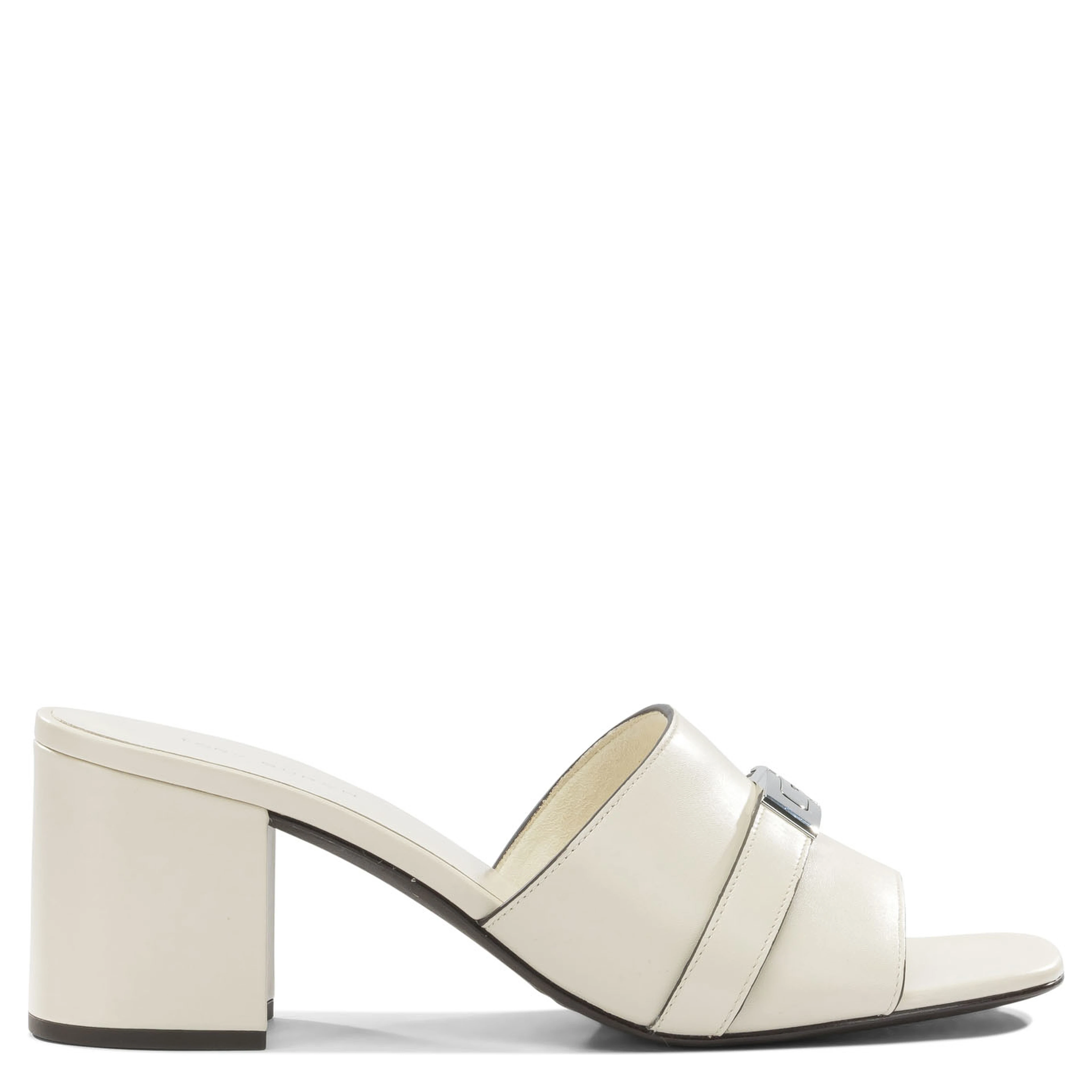 Heeled shoes