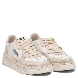 "Medalist Low Super Vintage" Low Top Sneakers