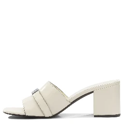 Heeled shoes