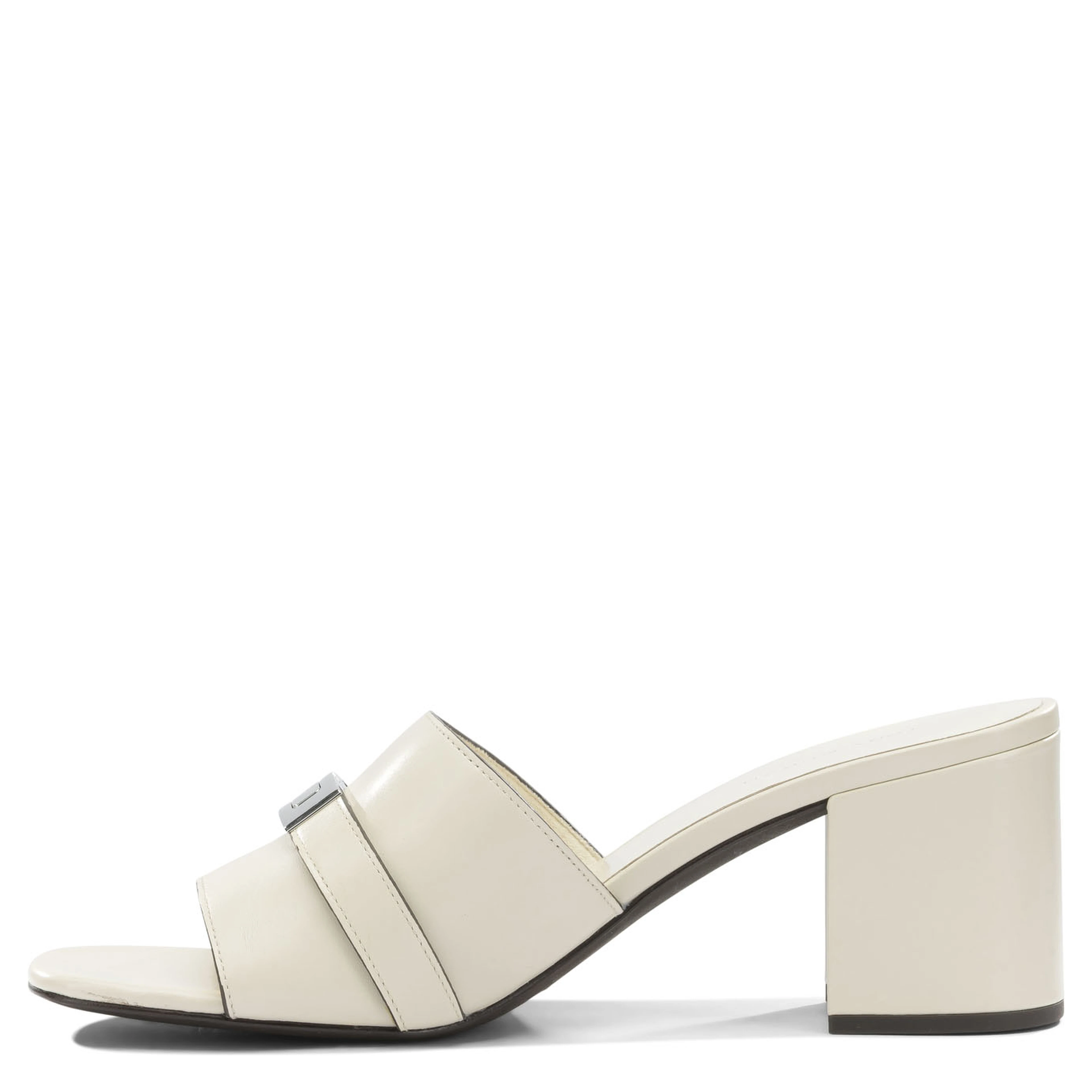 Heeled shoes