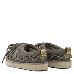 "Tasman Lace" slippers