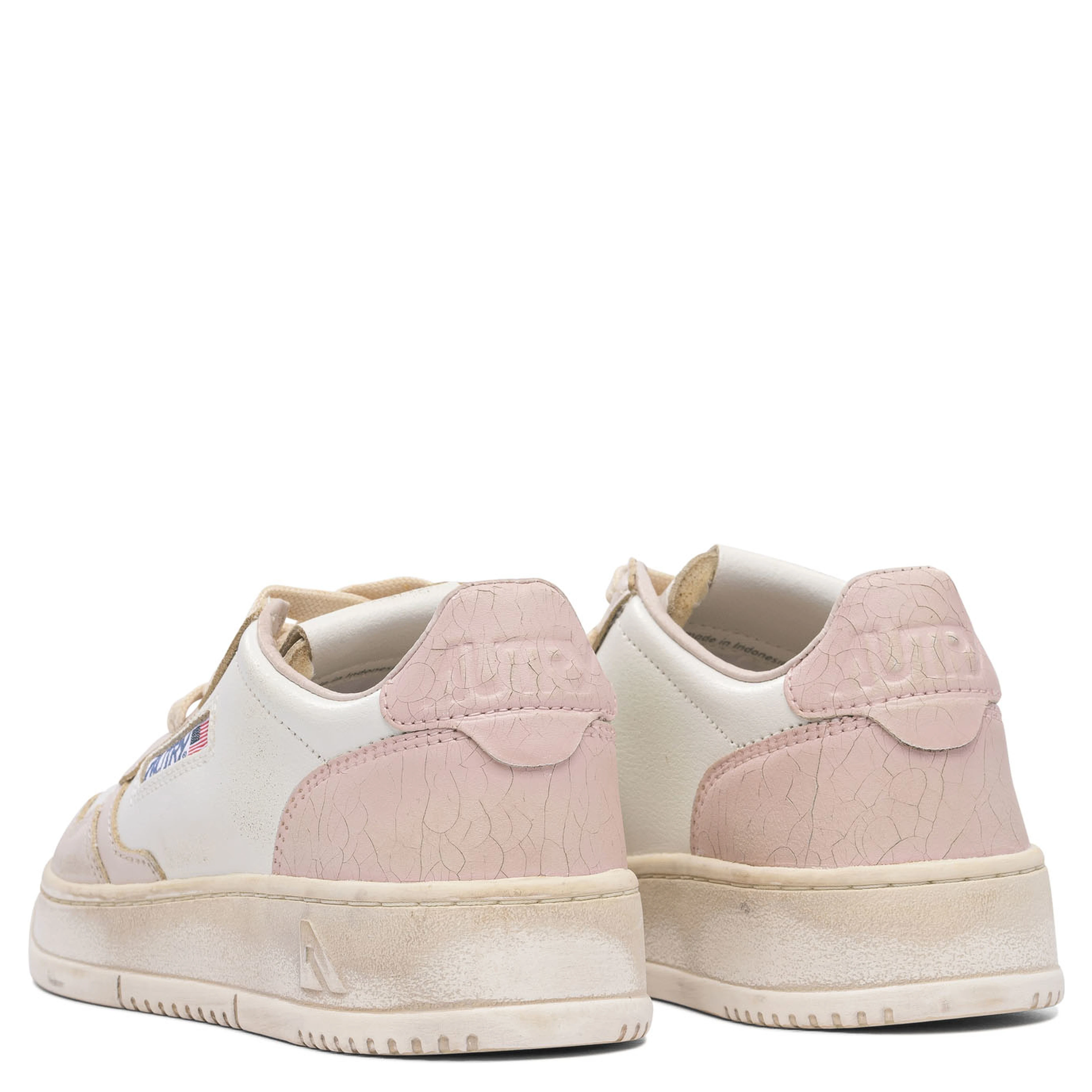 "Medalist Low Super Vintage" Low Top Sneakers