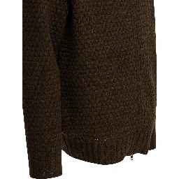 Wool sweater with zipper