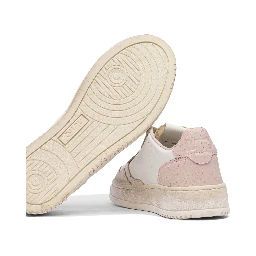 "Medalist Low Super Vintage" Low Top Sneakers