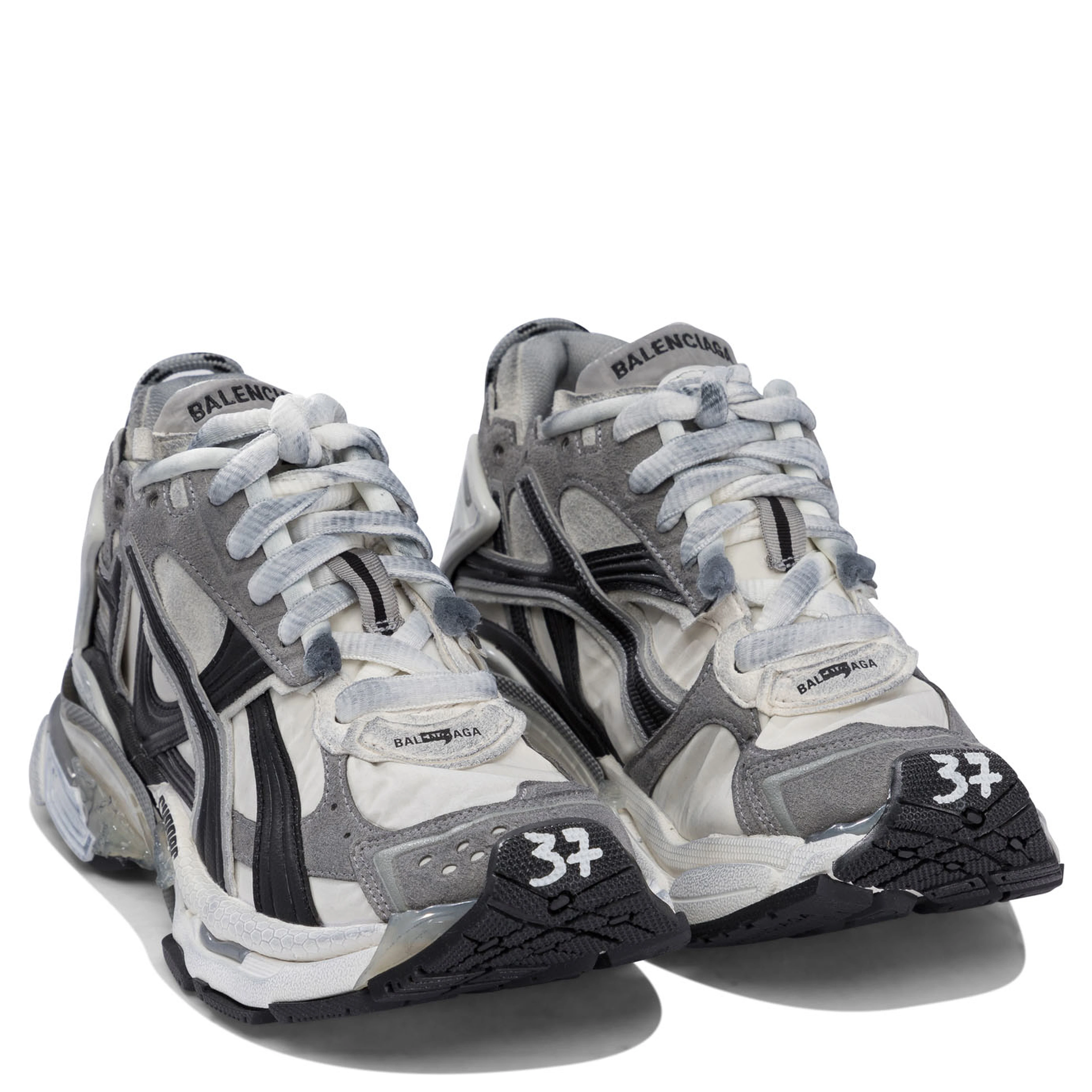 "Runner" Low-Top Sneakers