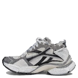 "Runner" Low-Top Sneakers