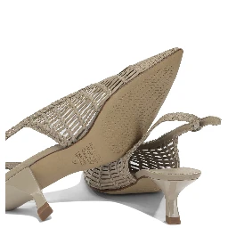 Heeled shoes