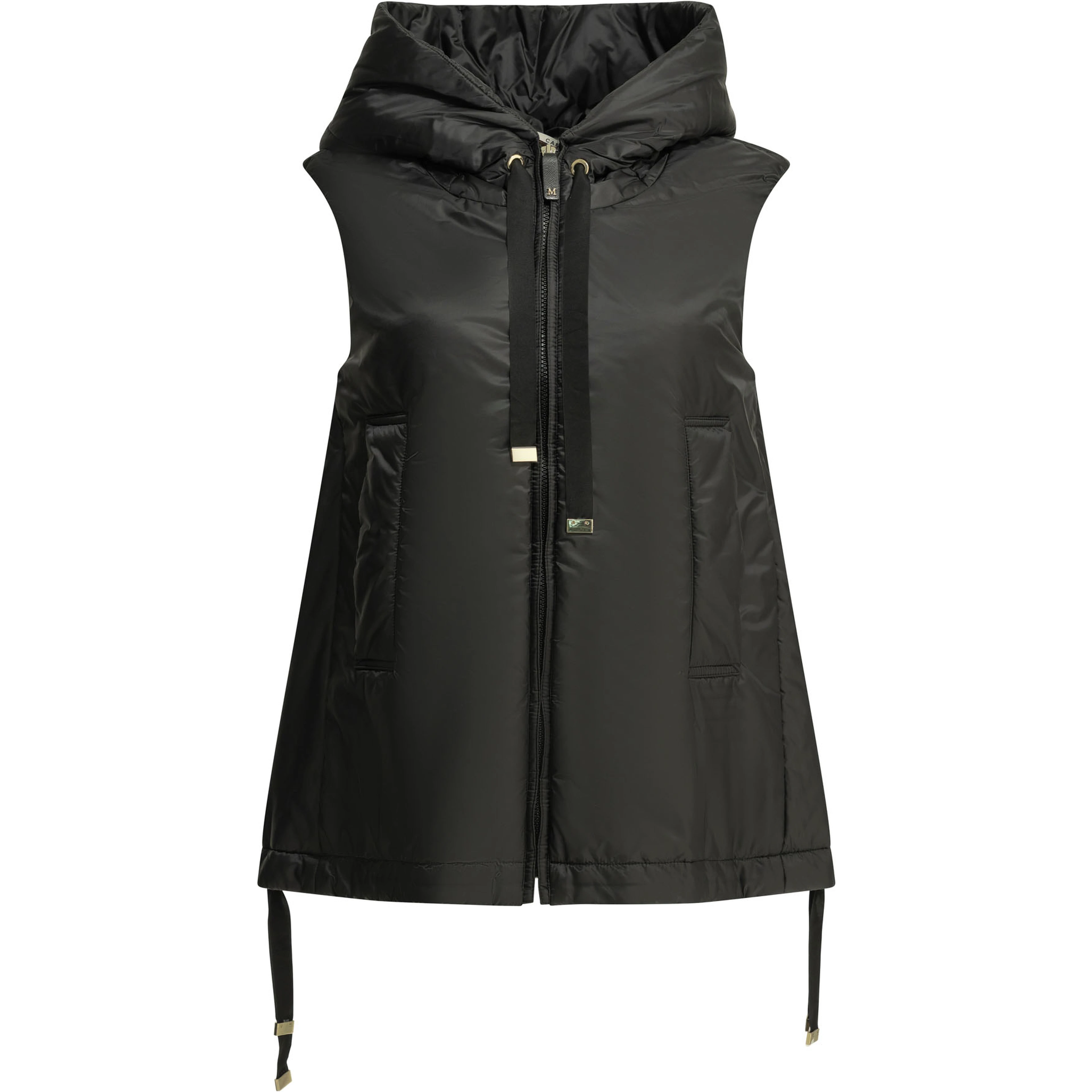 Water-repellent sleeveless jacket