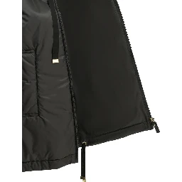 Water-repellent sleeveless jacket