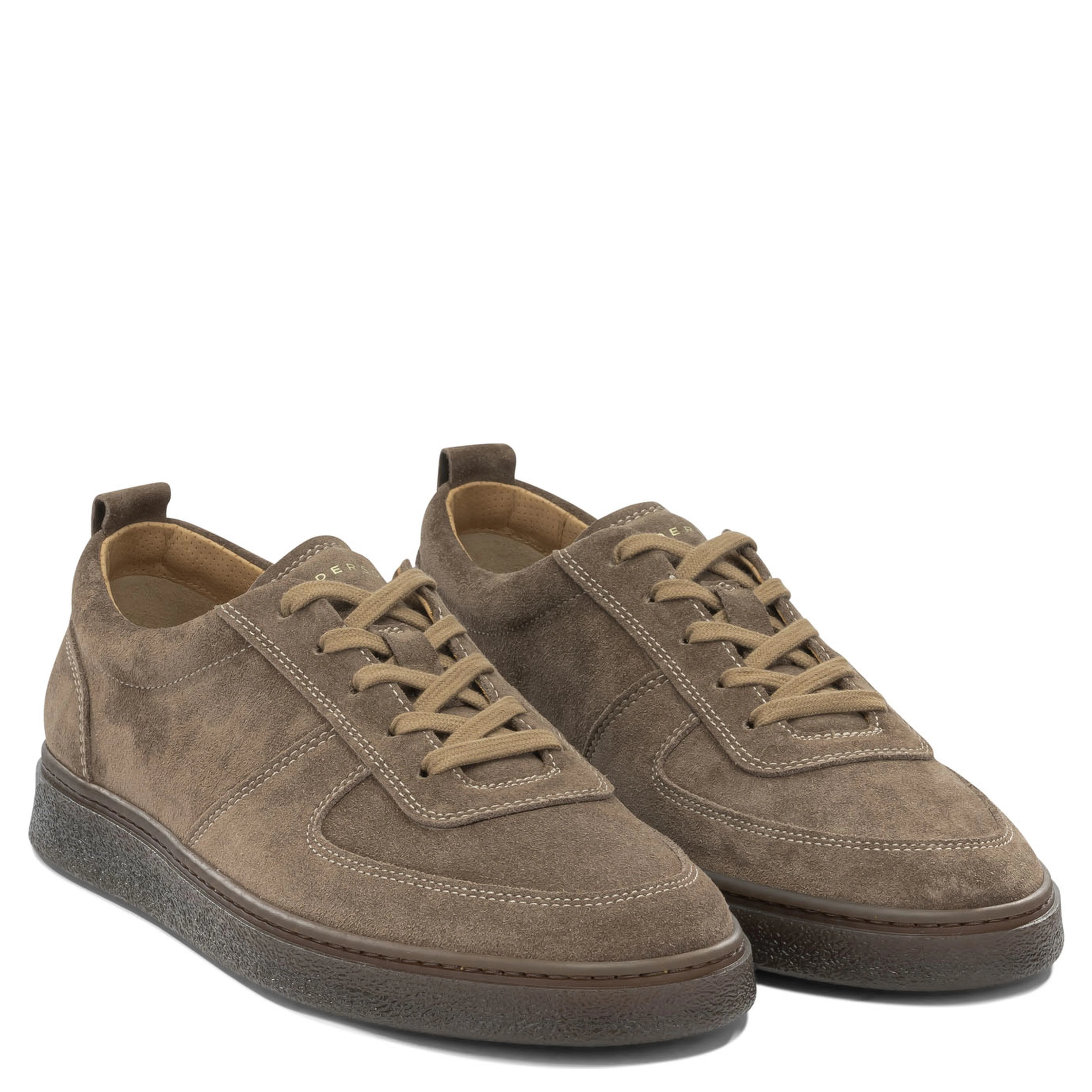 Sneakers & Slip-On