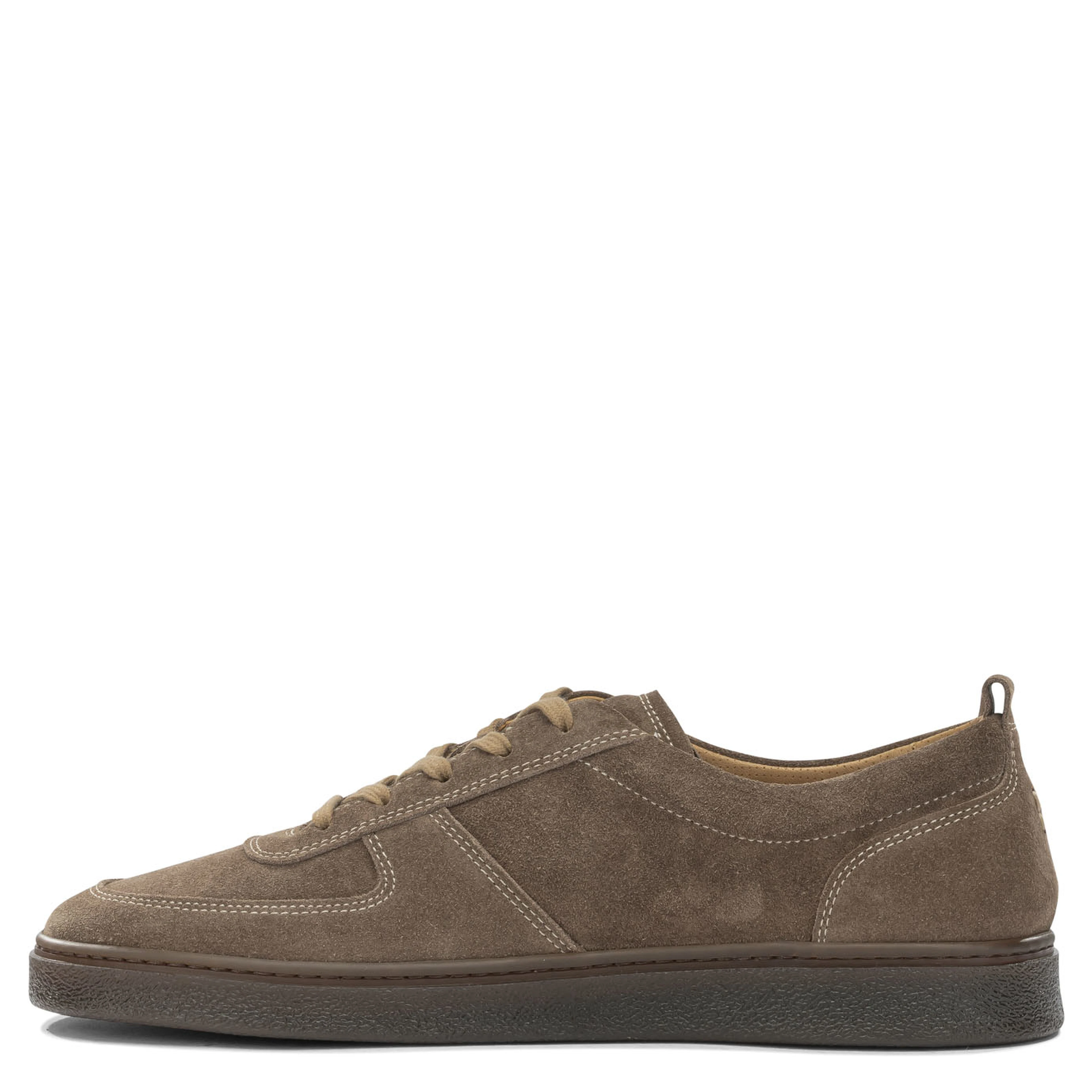 Sneakers & Slip-On