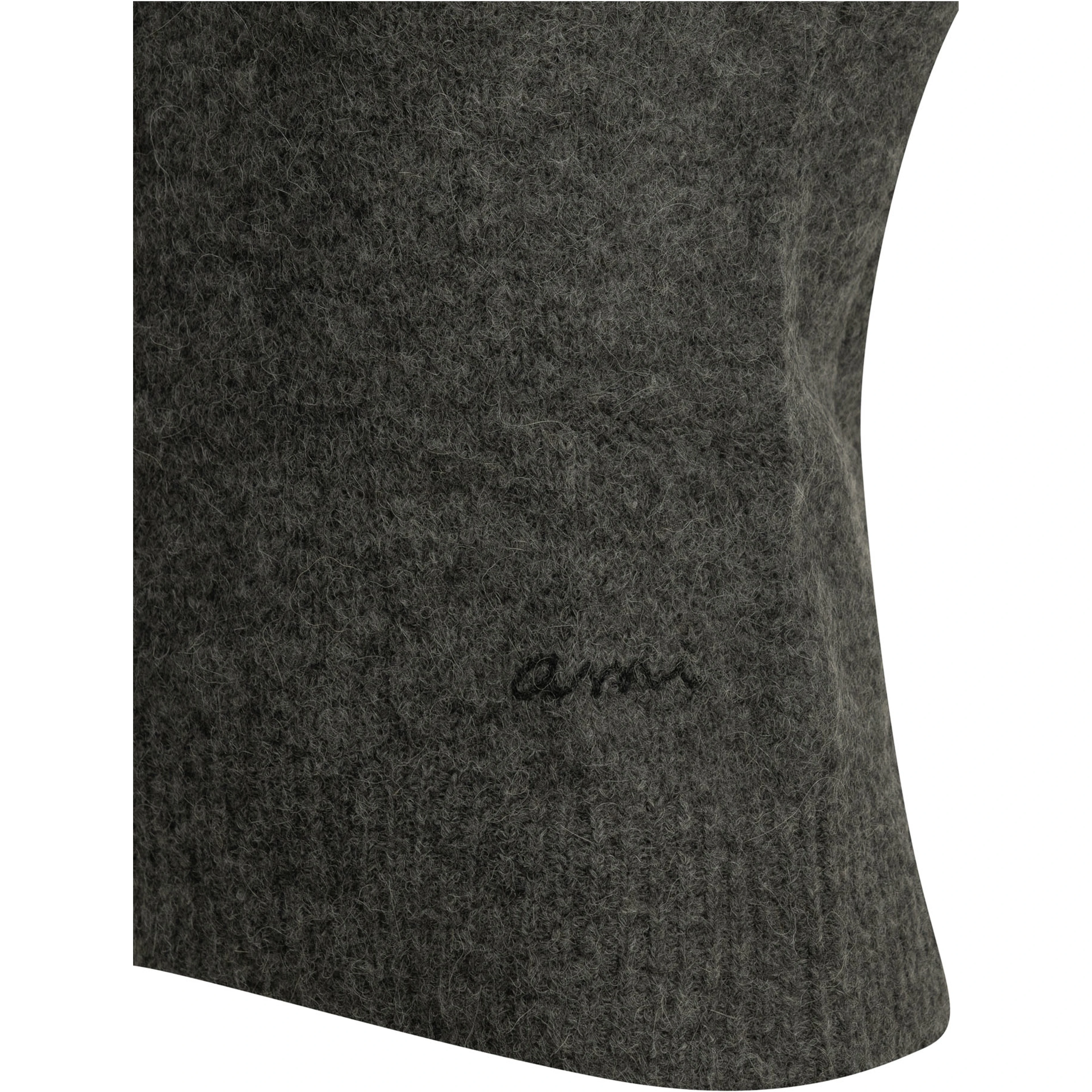Logo Vest