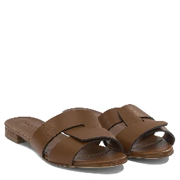 "Aria" Slides