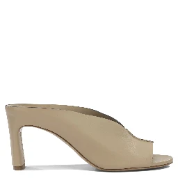 Heeled shoes