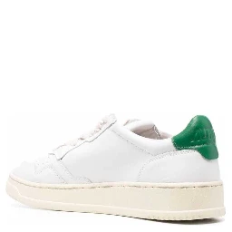 Sneaker Medalist Low with Contrast Pull-tab in White Leather Men