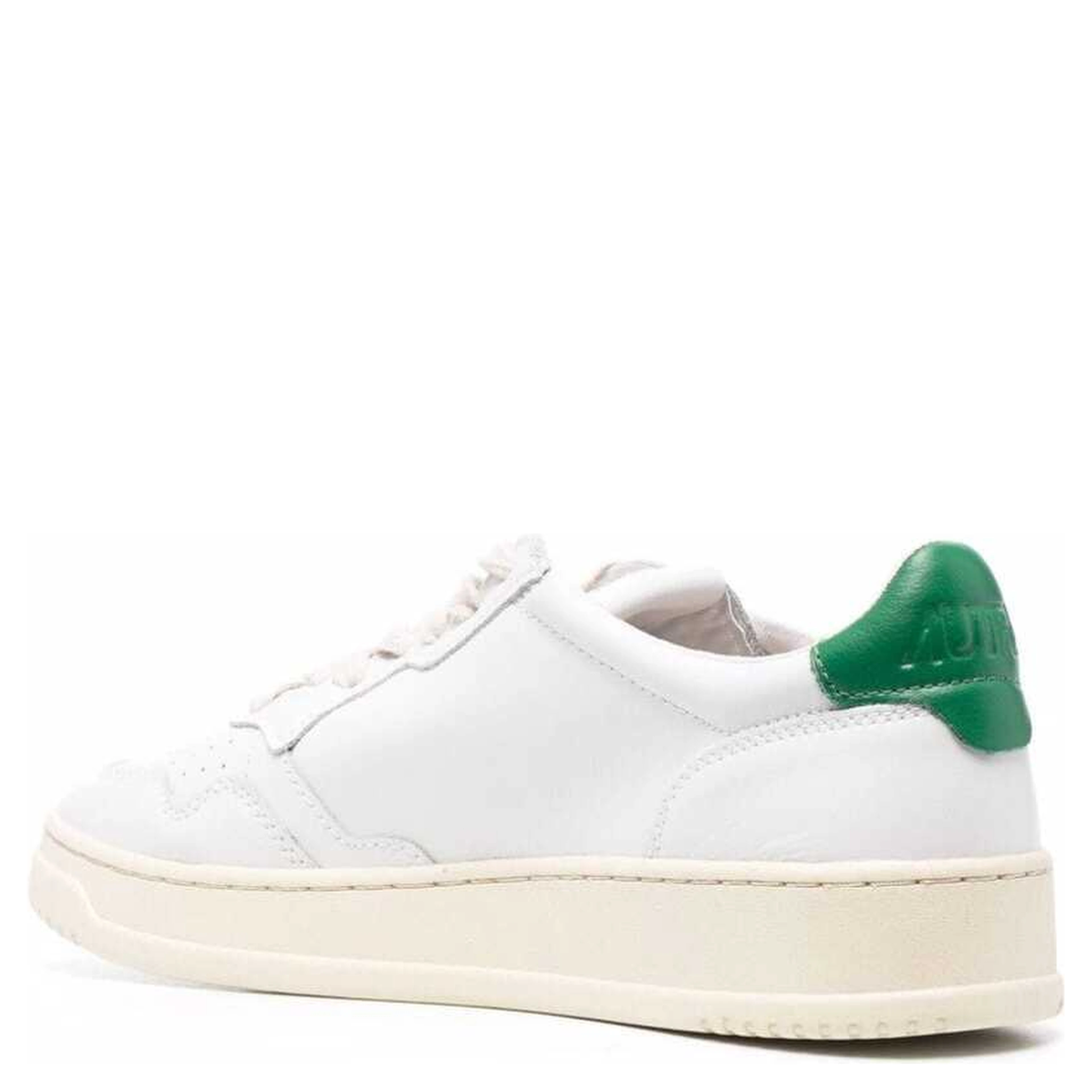 Sneaker Medalist Low with Contrast Pull-tab in White Leather Men