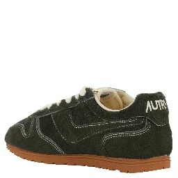 Windspin Green Low Top Sneakers with Logo Patch on the Tongue and Logo lettering on the Heel in Suede for Women