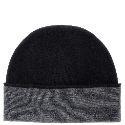Double-layered beanie in 100% virgin wool and black unisex color