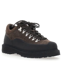 Brown ankle boots with rubber lug sole and Logo lettering on the tongue in leather for men