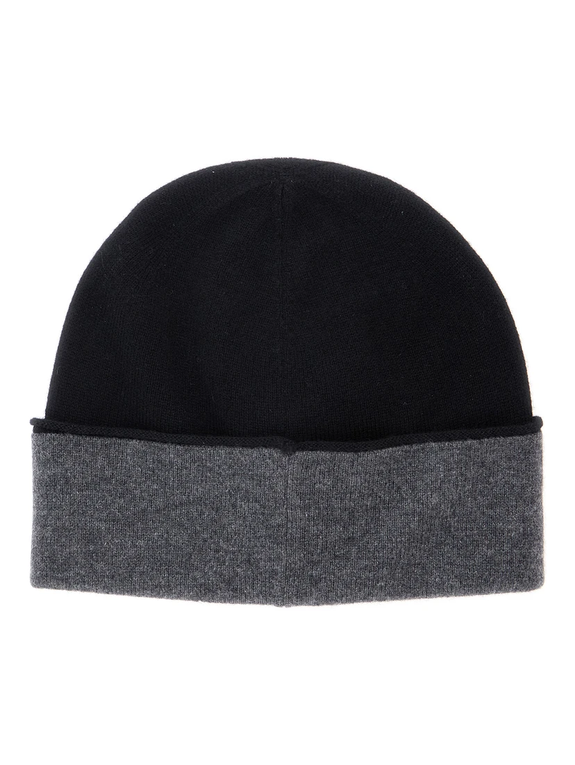 Double-layered beanie in 100% virgin wool and black unisex color