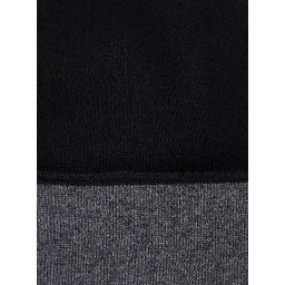 Double-layered beanie in 100% virgin wool and black unisex color