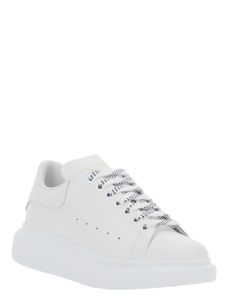 Low Top Sneakers Bianca with logo lettering on tongue and heel in white leather for women alternative