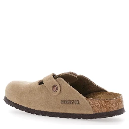 BOSTON SFB LEOI is a beige leather mule unisex