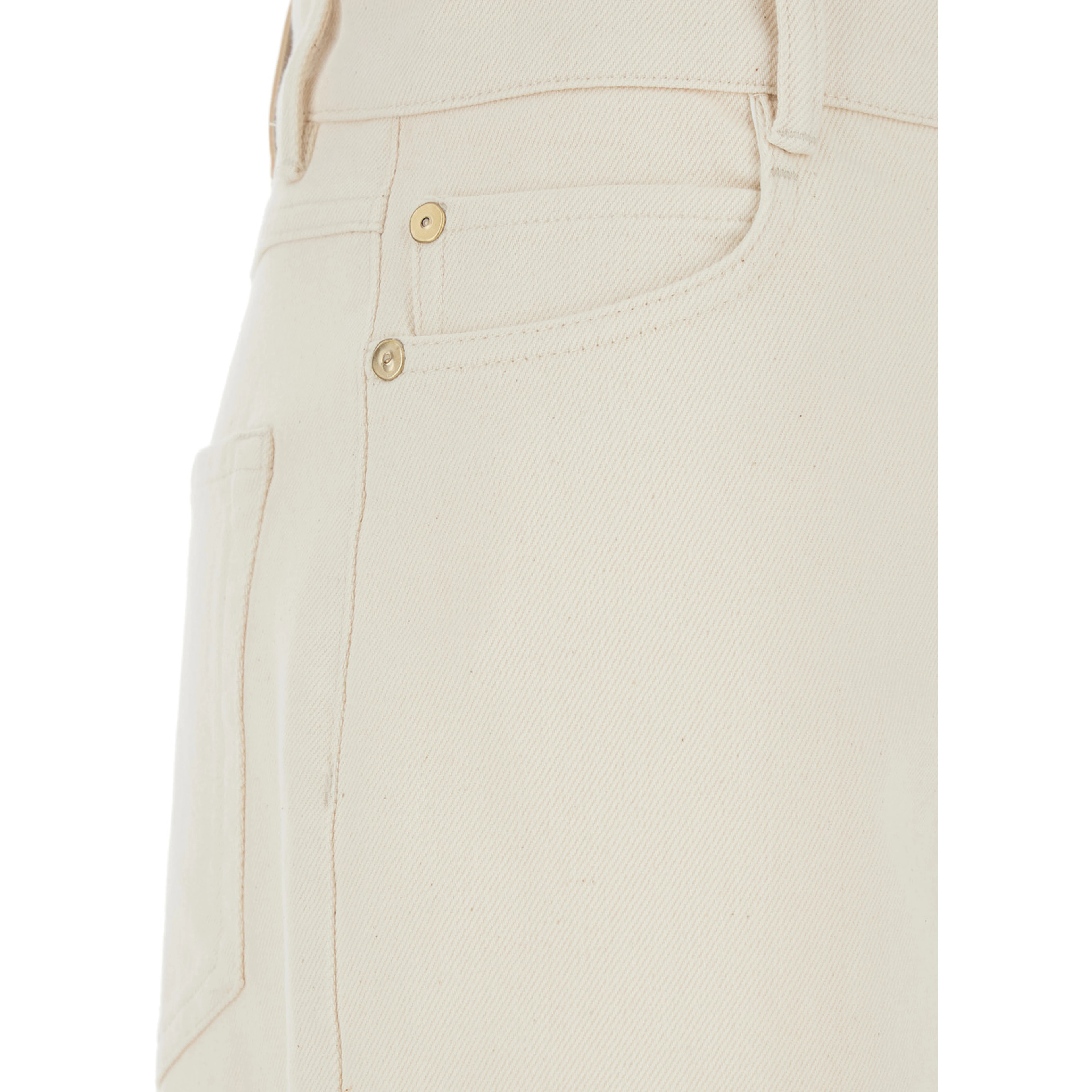Zarina White Jeans with Belt Loops and Logo Patch on the Back in Denim for Women