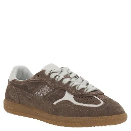 Sneaker Tb.490 Low Top with Engraved Logo Detail on the Side and Perforated Leather Details for Women