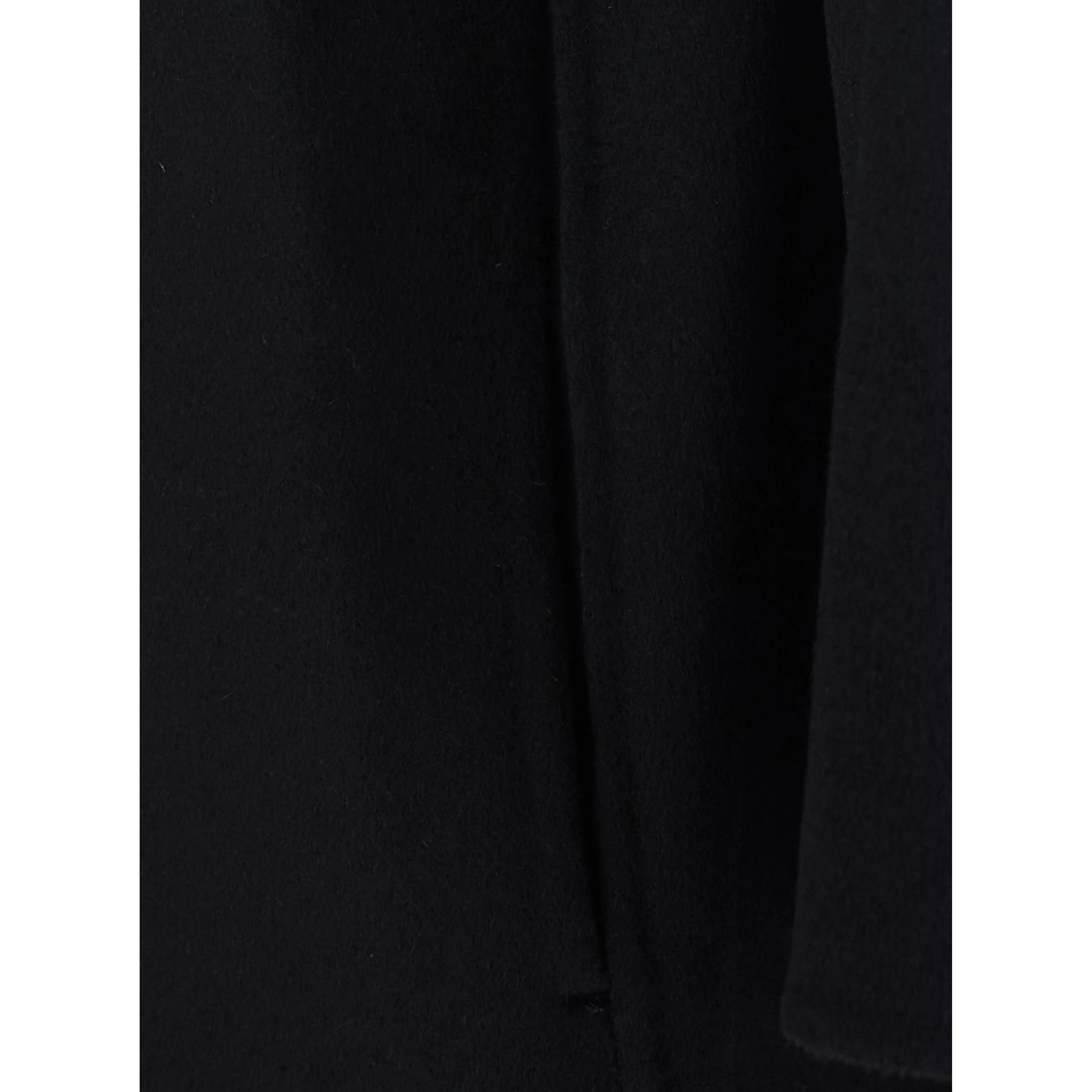 Celia Sue Black Coat with collar and long sleeves in wool for women