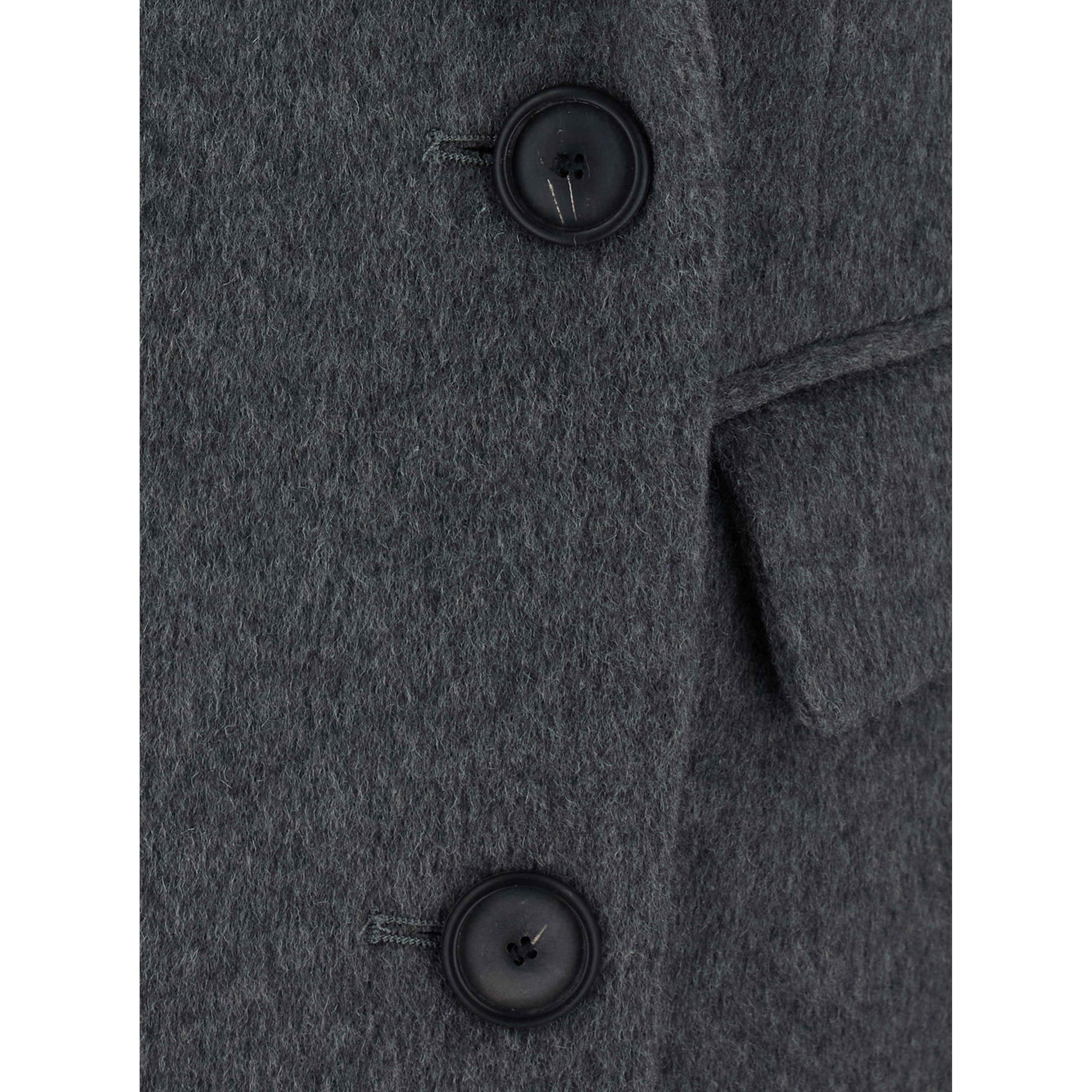 Chloris Coat is a long coat with notched revers and pockets. Made of wool. Gray color. Womens