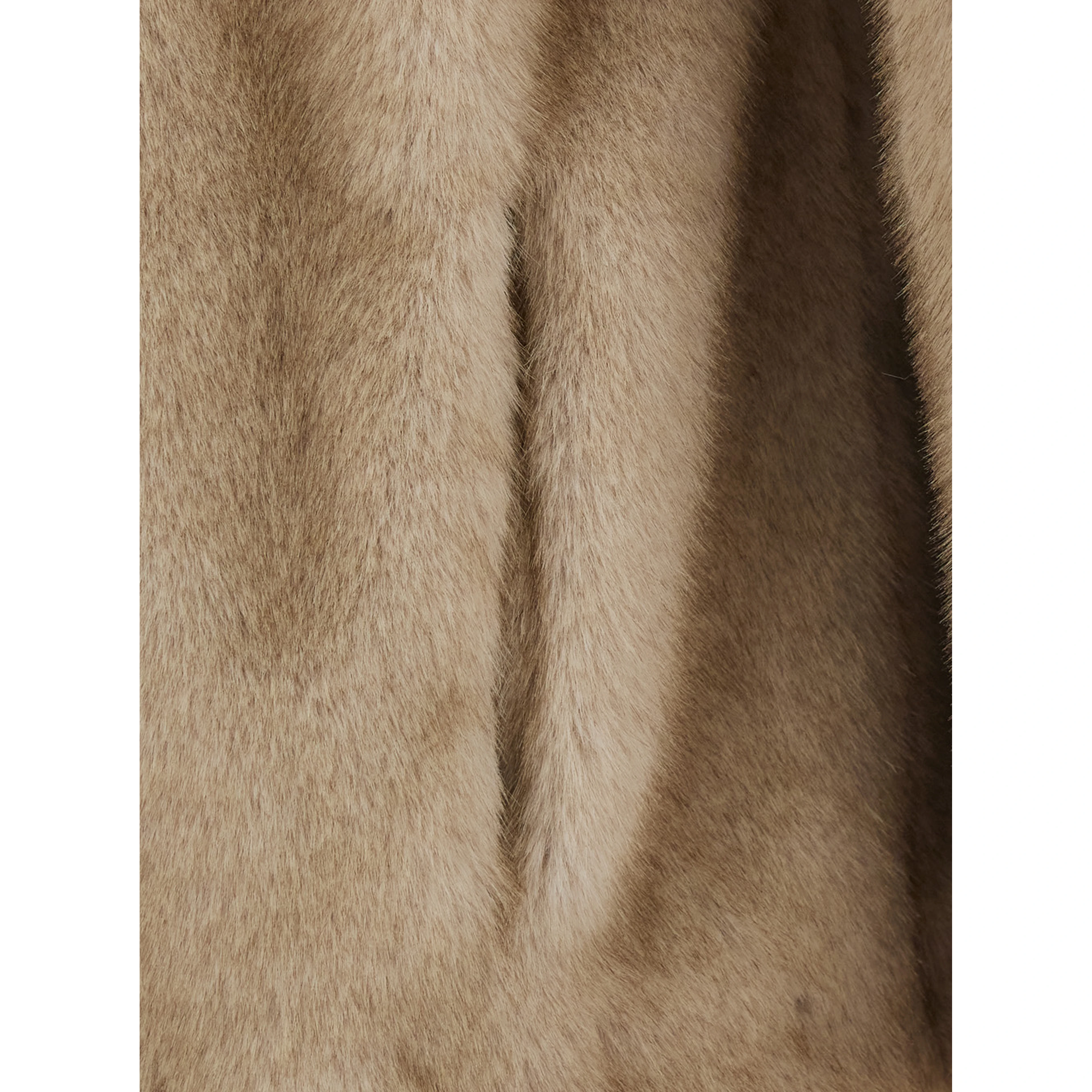 Beige jacket with front closure and long sleeves in fabric. Color beige. Women.