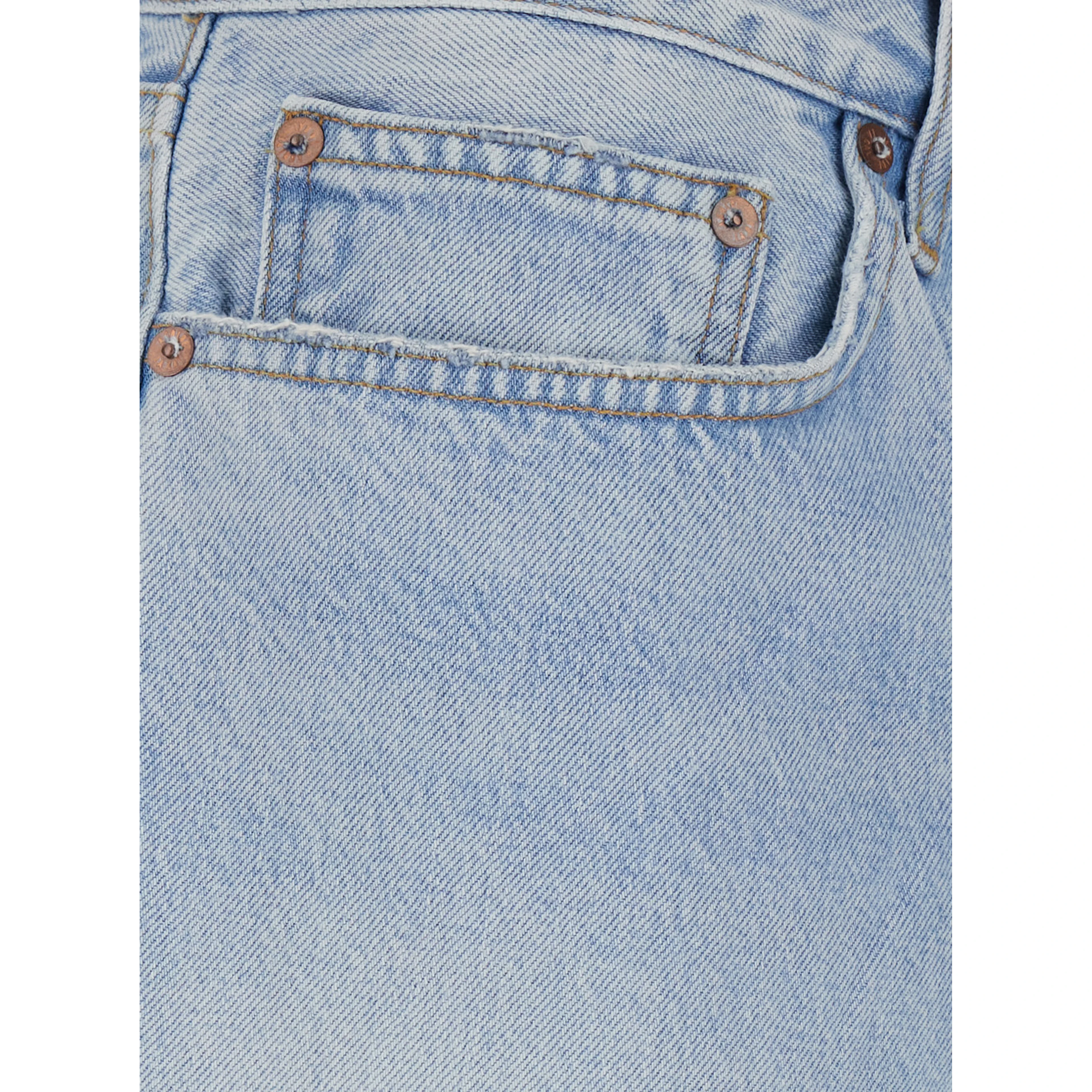 Light blue five-pocket Bermuda shorts with frayed hem for men