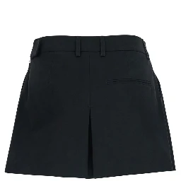 Black Shorts with pleated design in Fabric women