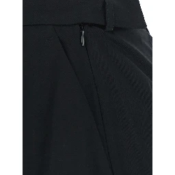 Black Shorts with pleated design in Fabric women