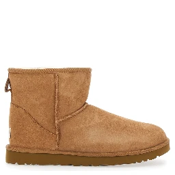 Boots Classic Mini with Logo Patch on the Back and Fur Lining in Brown Suede for Men