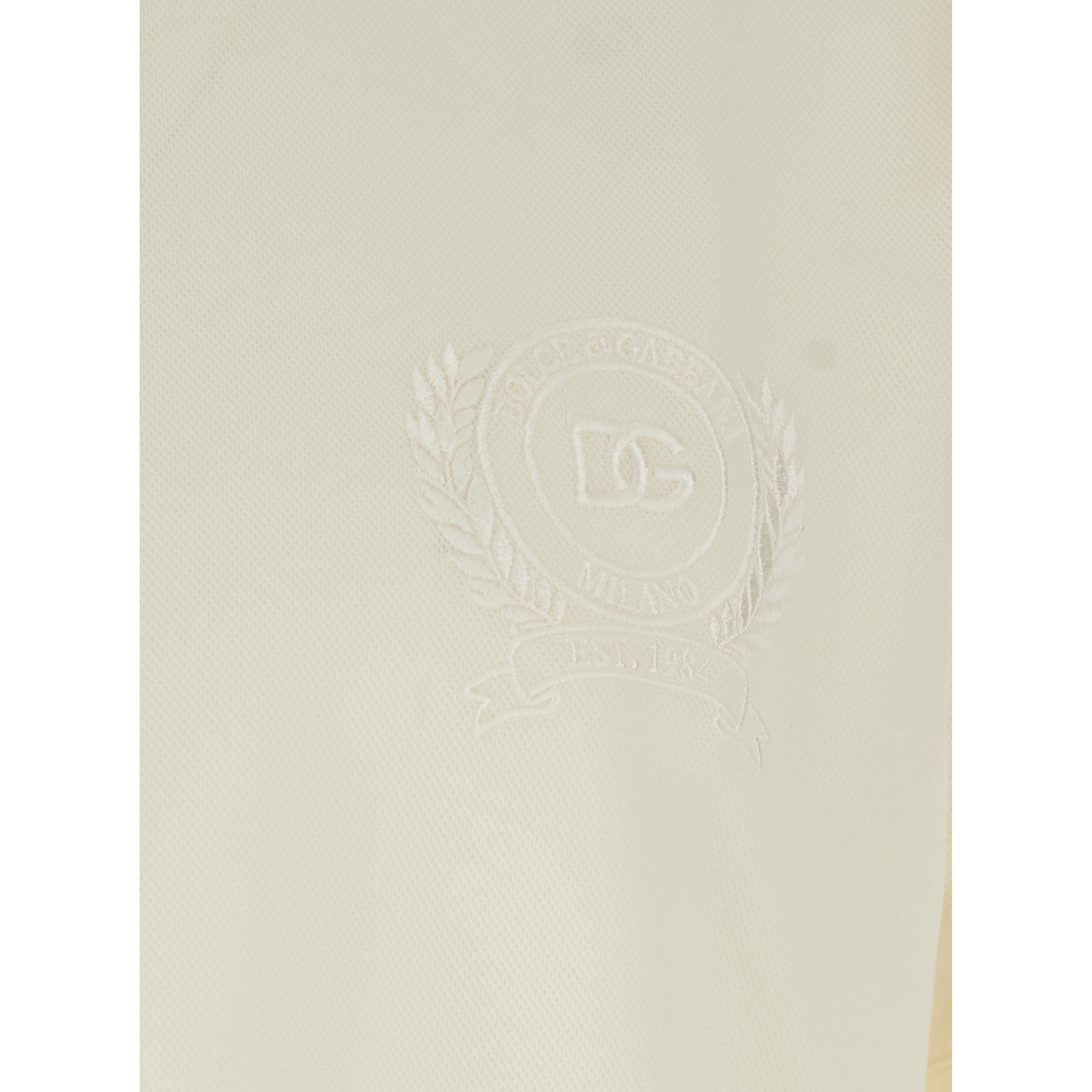 White Crew Neck T-shirt with logo on the front in Tech Fabric men