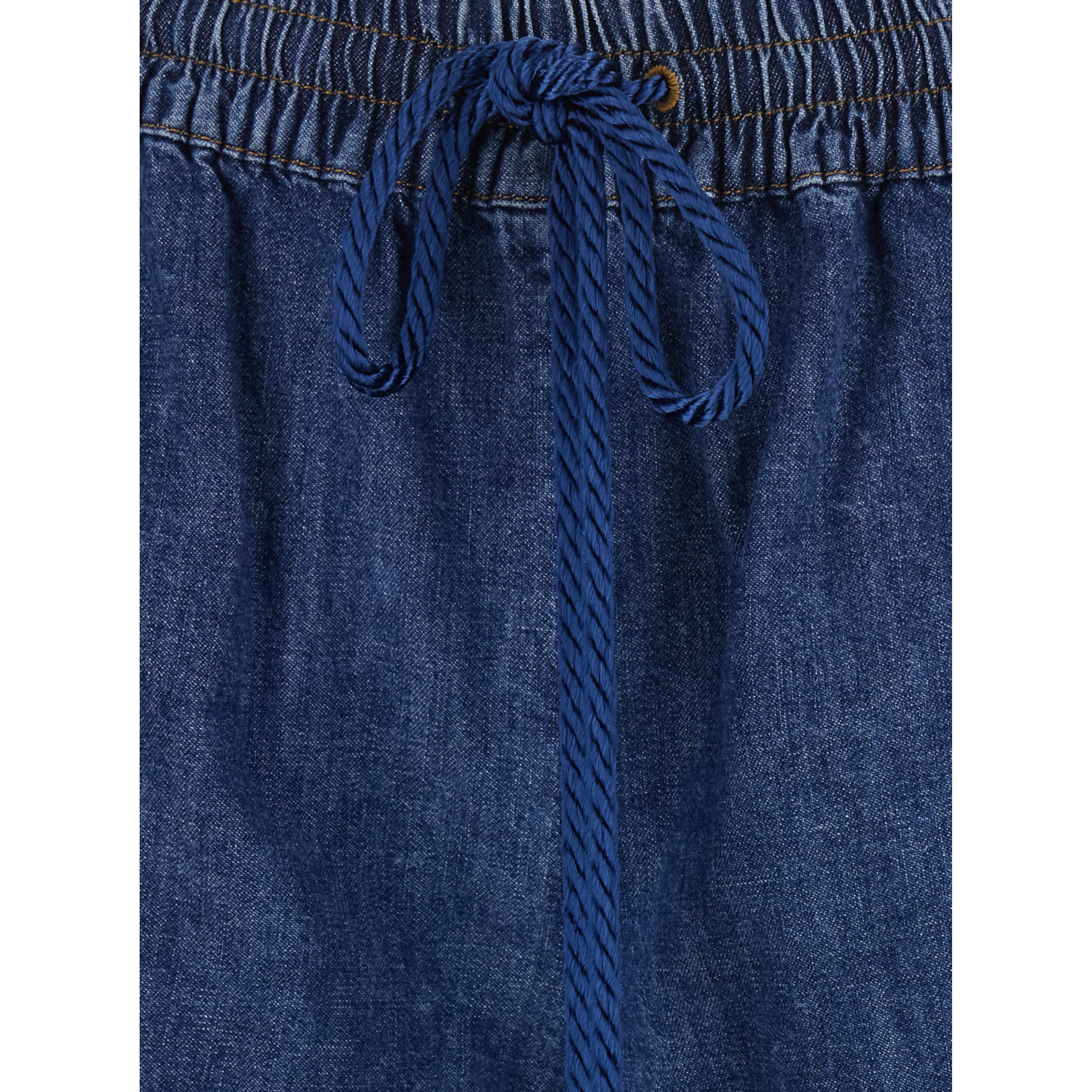 Blue Shorts with Welt Pockets and Front Closure in Cotton