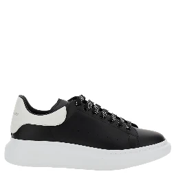 Low Top Sneaker with logo lettering on the tongue in Black Leather for Men