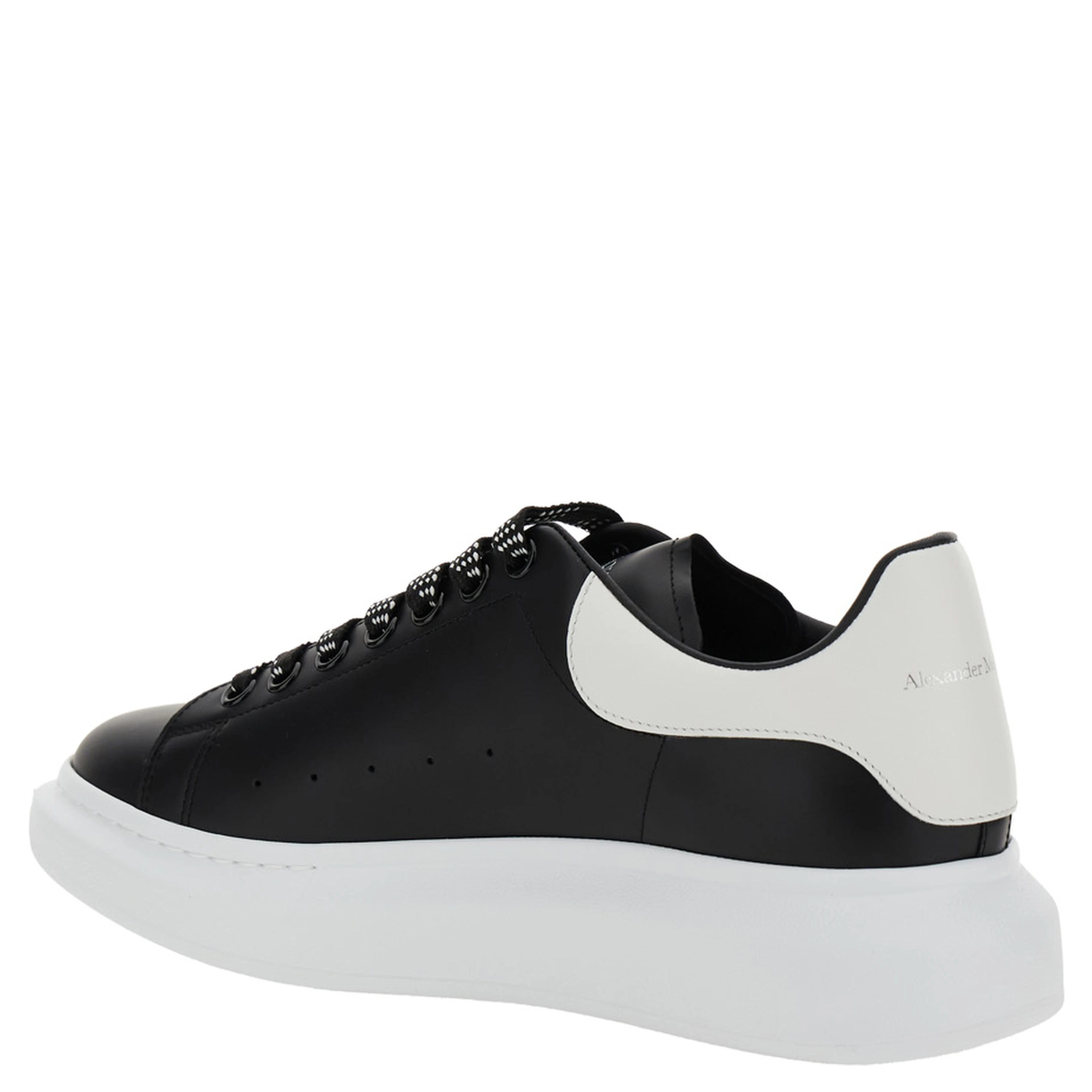 Low Top Sneaker with logo lettering on the tongue in Black Leather for Men