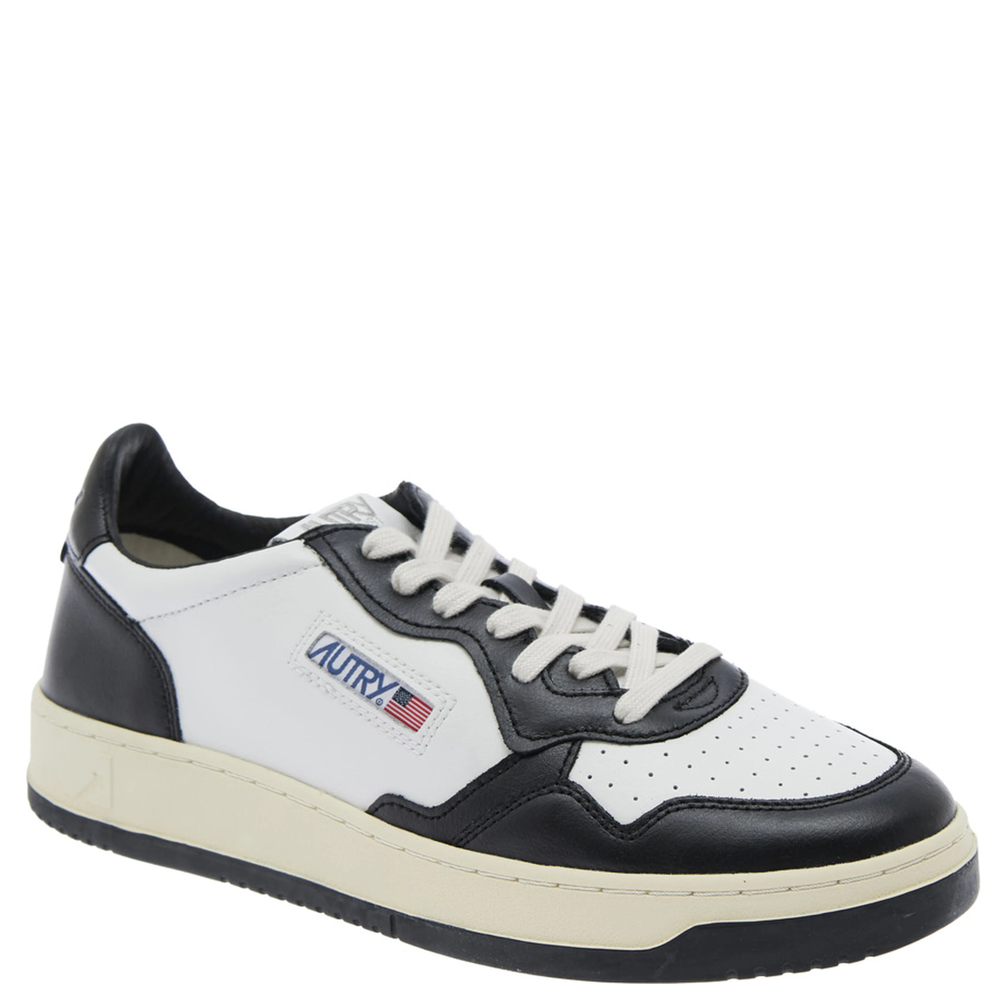 Sneakers Medalist Low-Top with Side Logo in White and Black for Men