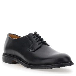 Black lace-up shoe with rounded toe and front laces in leather for men