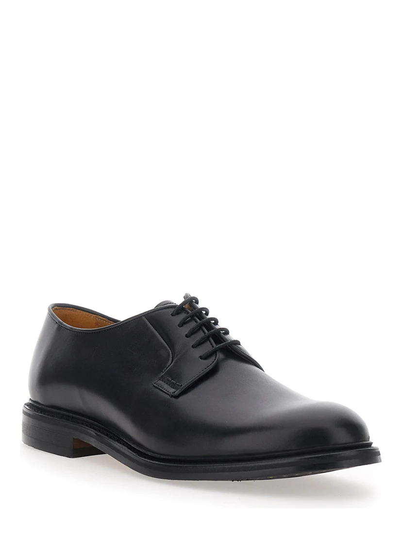 Black lace-up shoe with rounded toe and front laces in leather for men