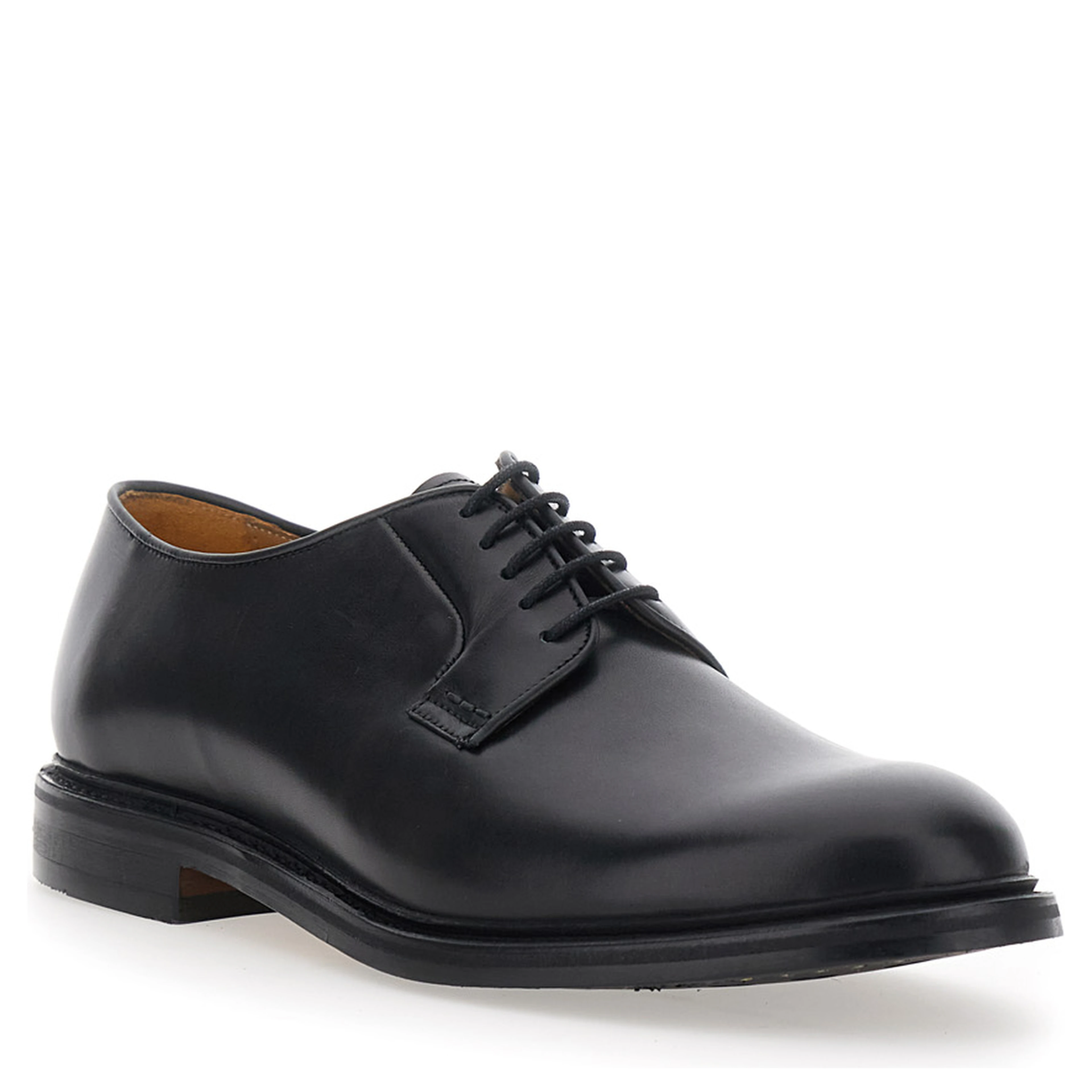 Black lace-up shoe with rounded toe and front laces in leather for men