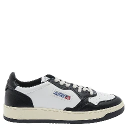 Sneakers Medalist Low-Top with Side Logo in White and Black for Men